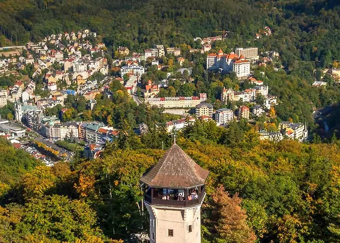 Karlsbad Balcony Apartment Апартаменты *
